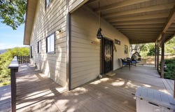 30460 Rollingoak Drive, Tehachapi, CA 93561