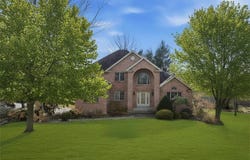 1000 Fawn Valley Dr, Cecil, PA 15317