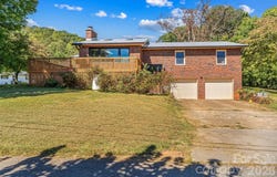 14 Three J Lane, Swannanoa, NC 28778