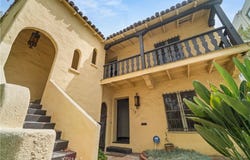 138 N Swall Drive, Beverly Hills, CA 90211