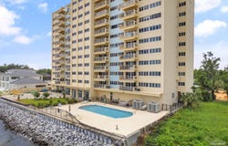825 Bayshore Dr, Pensacola, FL 32507