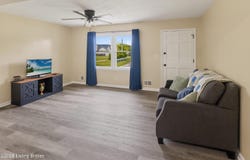 11214 Deering Rd, Louisville, KY 40272