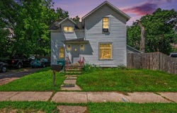 304 Fifth Avenue, Three Rivers, MI 49093