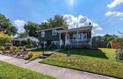 7 Vassar Dr, Somers Point, NJ 08244