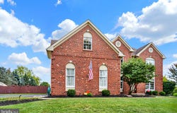 22 HOPE Road, HOLLAND, PA 18966