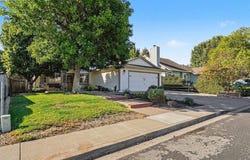 4150 Sequoia Dr, Oakley, CA 94561