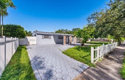 730 N 64th Ave, Hollywood, FL 33024