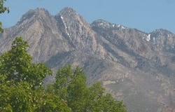 496 E SPRUCE GLEN Rd, Murray, UT 84107