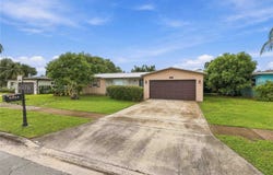 6924 NW 9th St, Margate, FL 33063