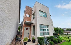 340 Oakbend Drive, Lewisville, TX 75067