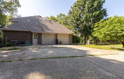 715 Sunset Lane, Belton, MO 64012