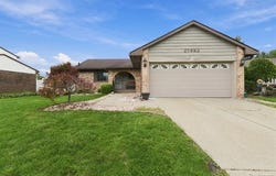 27882 White Oak Drive, Brownstown Twp, MI 48183