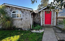 779 16TH Ave, Seaside, OR 97138