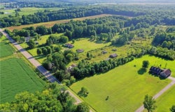 3779 State Route 7, Fowler, OH 44404