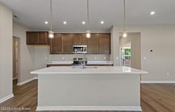 120 Hearthstone Ln, Radcliff, KY 40160