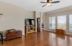 560 GINSBERG DR, Schertz, TX 78154