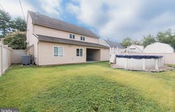 142 ELDERBERRY Drive, LEVITTOWN, PA 19054