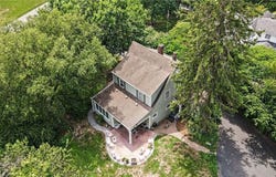2705 Lovers Lane, St Joseph, MO 64506