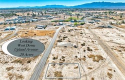 1140 Upland Avenue, Pahrump, NV 89048