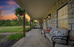 4014 FM 713, Lockhart, TX 78644