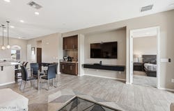 15550 S 5TH Avenue, Phoenix, AZ 85045