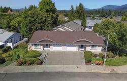 3036 University Road, Grants Pass, OR 97527