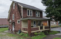 121 2nd Street SE, Brewster, OH 44613