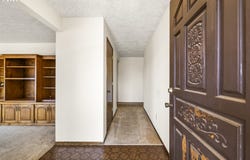 2044 ASTOR Way, Woodburn, OR 97071
