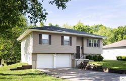 210 E Swisher Drive, Clinton, MO 64735