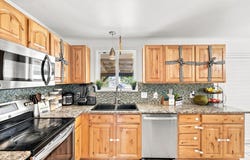 551 S UPLAND Dr E, Tooele, UT 84074