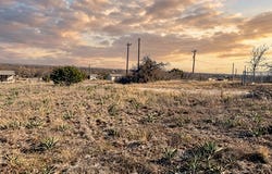 102 Sparrow, Azle, TX 76020