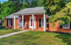 1215 PINEHURST RD, STAUNTON, VA 24401