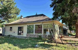 1805 11TH STREET, Gering, NE 69341
