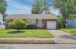 112 Valirey Dr, Hampton, VA 23669