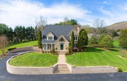 855 DEERCROFT Drive, Blacksburg, VA 24060