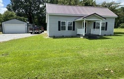 138 Mortons St, Mortons Gap, KY 42440