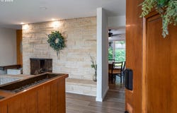 2540 W 22ND Ave, Eugene, OR 97405