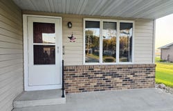 560 Golls Drive, Garner, IA 50438