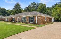 122 Lancaster Rd, Florence, AL 35633