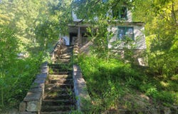 573 Hurricane Creek Road, Hyden, KY 41749
