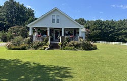 478 Johns Neck Road, WEEMS, VA 22576