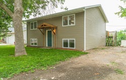 1208 Crestview Road, Albert Lea, MN 56007