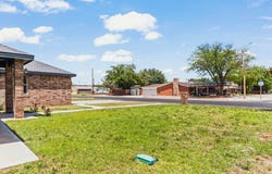 806 SW 7th St, Seminole, TX 79360