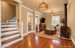 542 Clinton Avenue, Belford, NJ 07718
