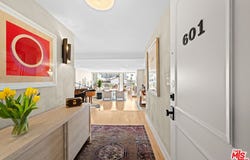 321 N Oakhurst Dr, Beverly Hills, CA 90210