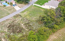 53 Ridgewood Dr, Cecil, PA 15057