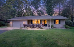 70070 2nd Avenue, South Haven, MI 49090
