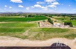 18315 Bow Ln, Wilder, ID 83676