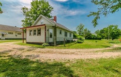 2060 S Broadway, Geneva, OH 44041