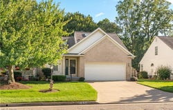 1534 Southpointe Circle NE, Canton, OH 44714